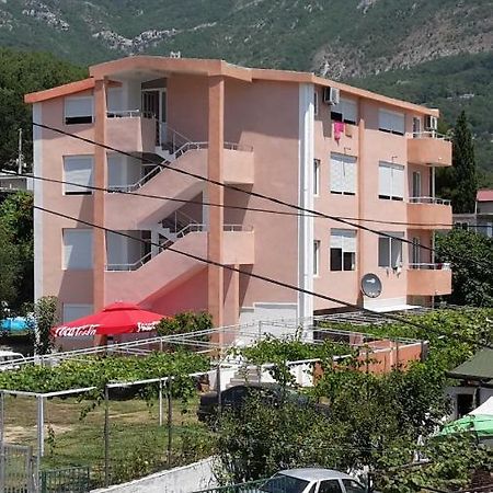 Apartments Music Sutomore Buitenkant foto